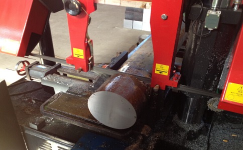 筠连卧式带锯床加工时出现明显振荡如何排查？